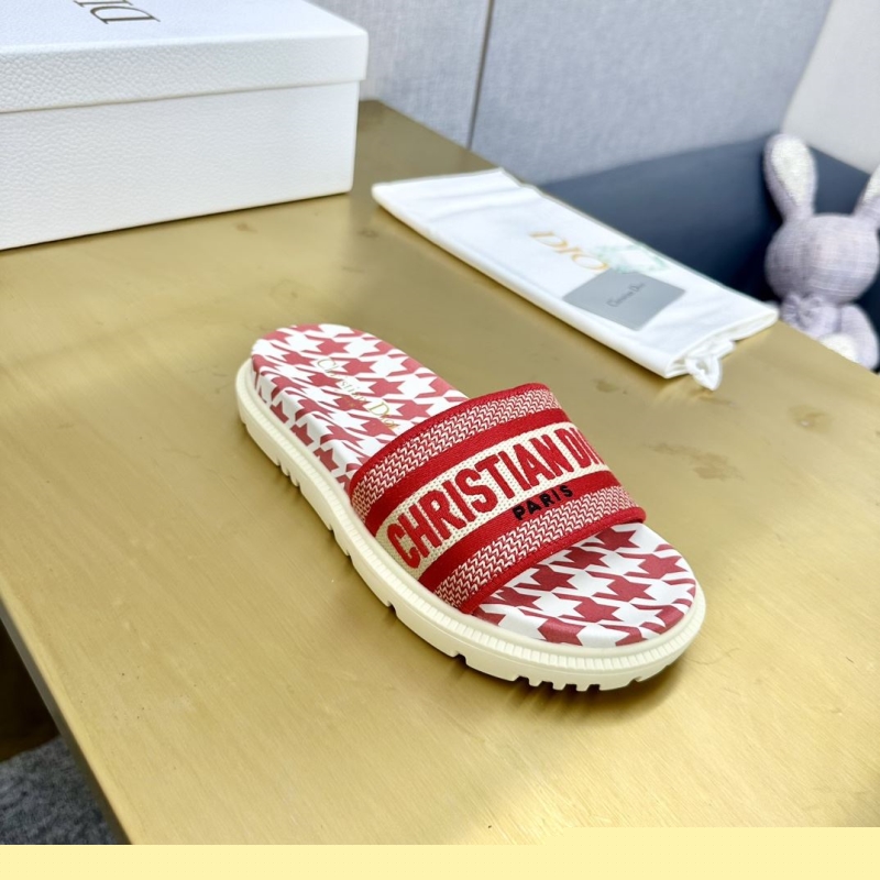 ch**an D*or slippers